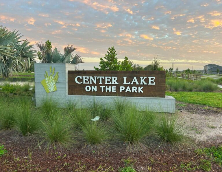 Center Lake on the Park — M/I Homes